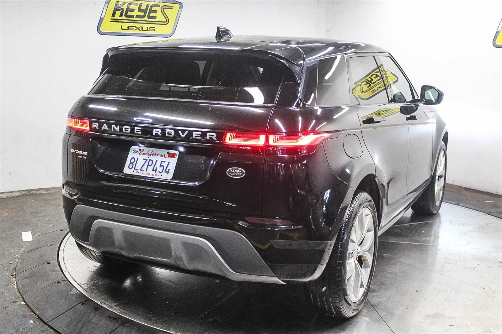 Thumbnail: 2020 Land Rover Range Rover Evoque - 6