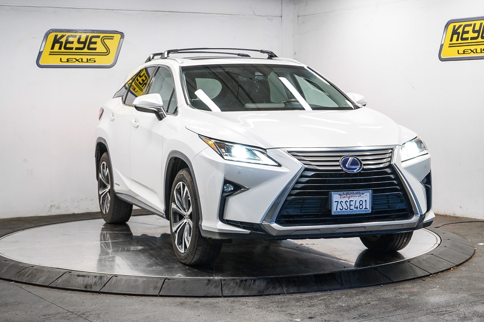 Thumbnail: 2016 Lexus RX - 5