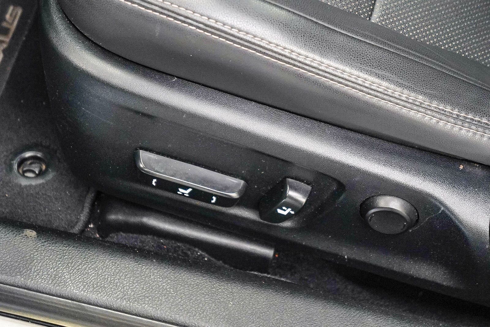 Thumbnail: 2014 Lexus IS - 21