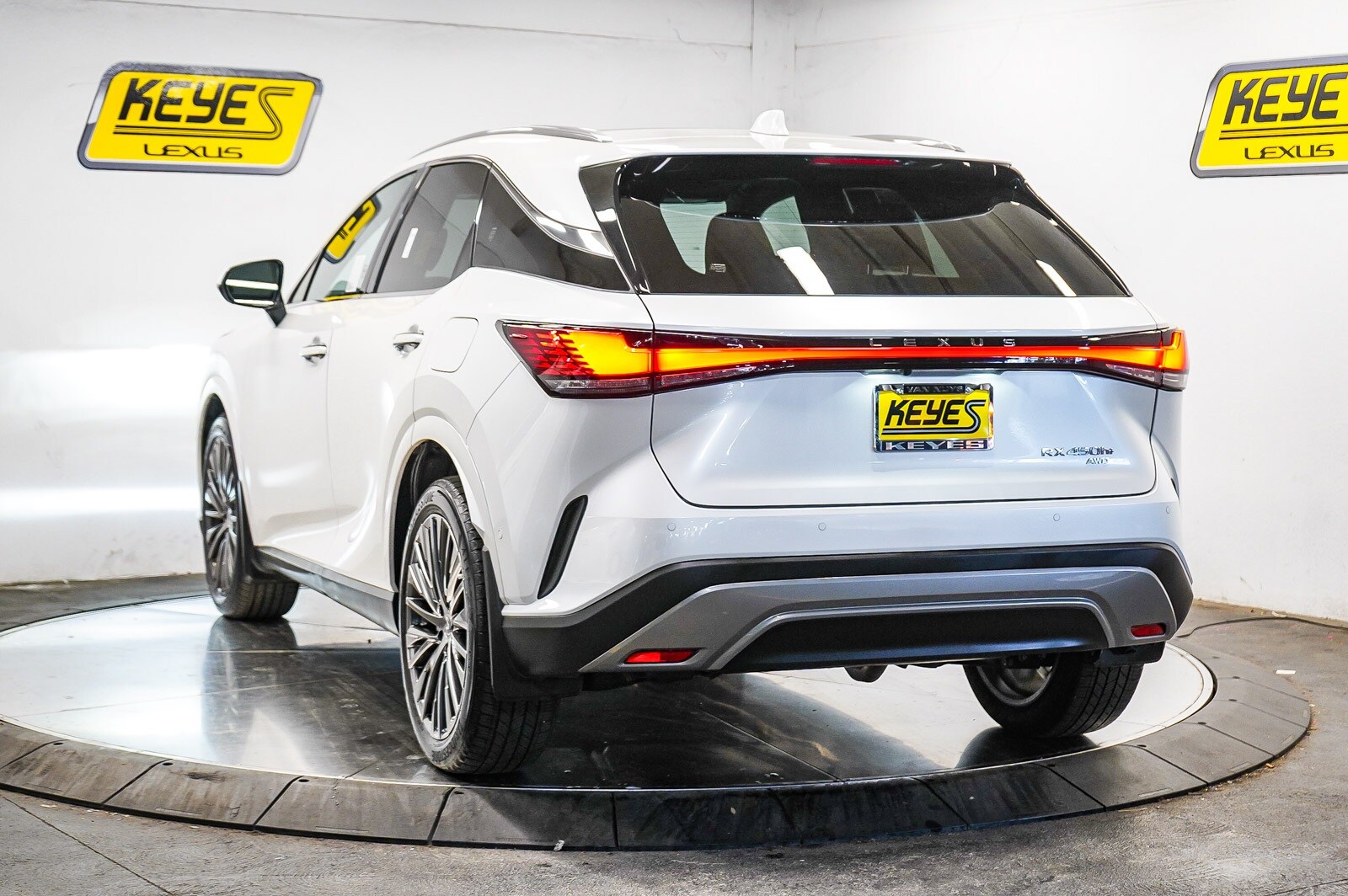 Thumbnail: 2025 Lexus RX - 2