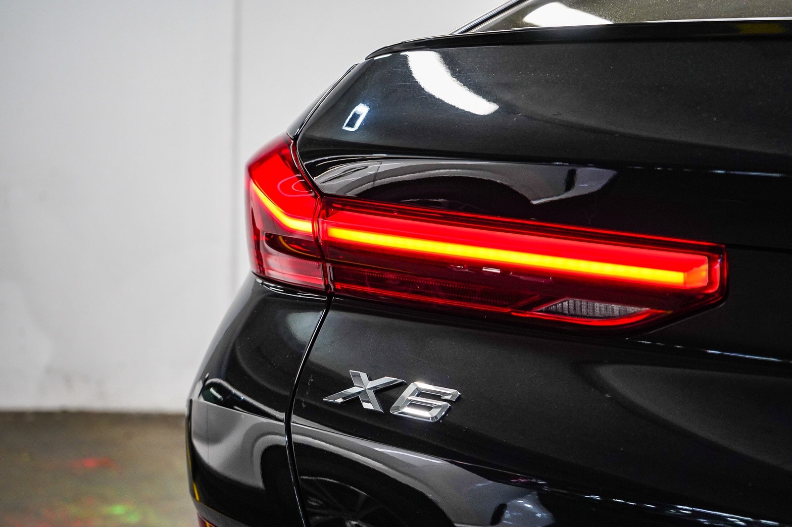 Thumbnail: 2023 BMW X6 - 11