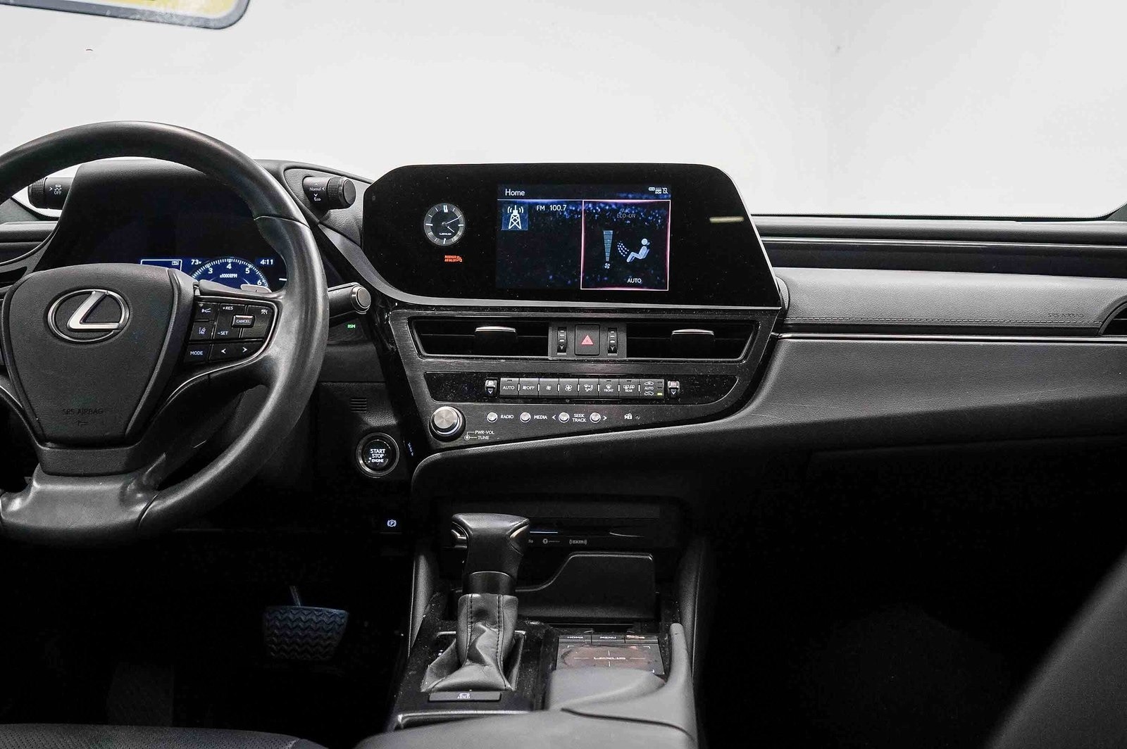 Thumbnail: 2022 Lexus ES - 13