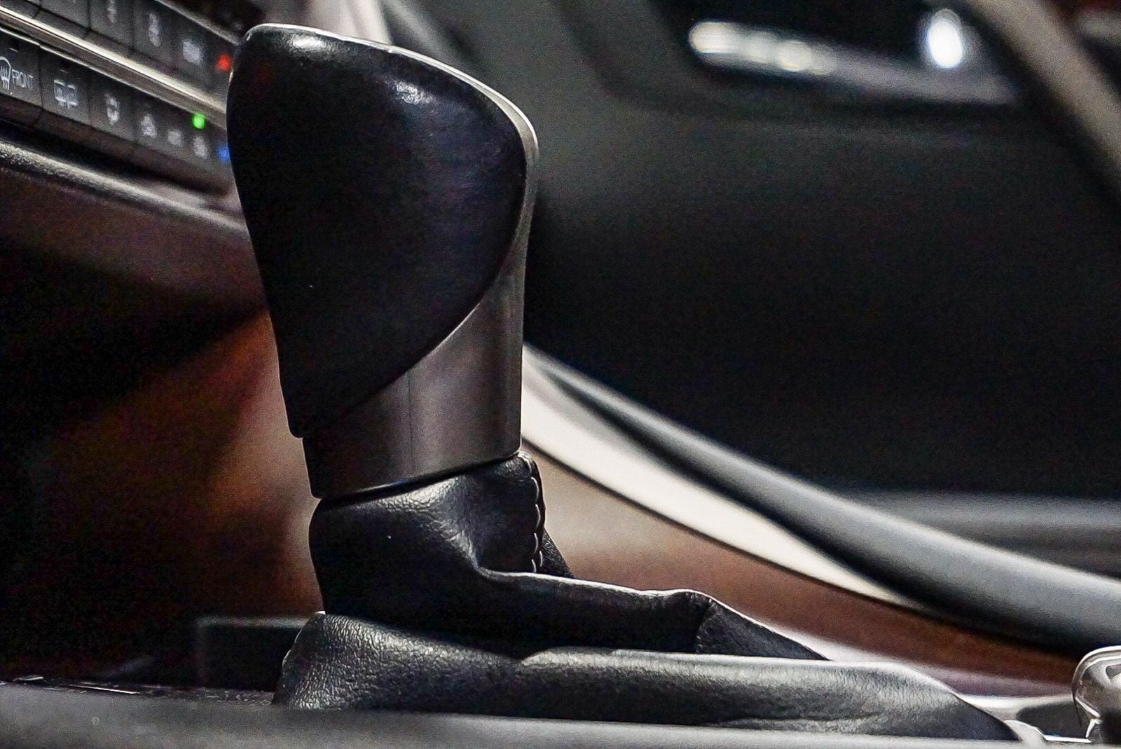 Thumbnail: 2020 Lexus RX - 21