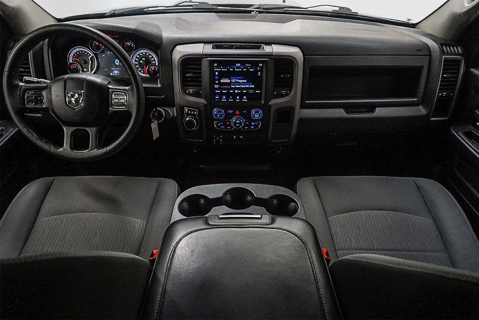 Thumbnail: 2021 RAM 1500 Classic - 11