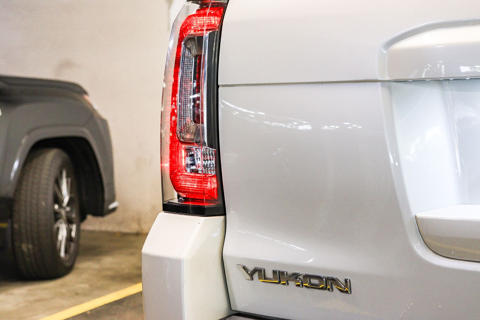 Thumbnail: 2015 GMC Yukon - 11
