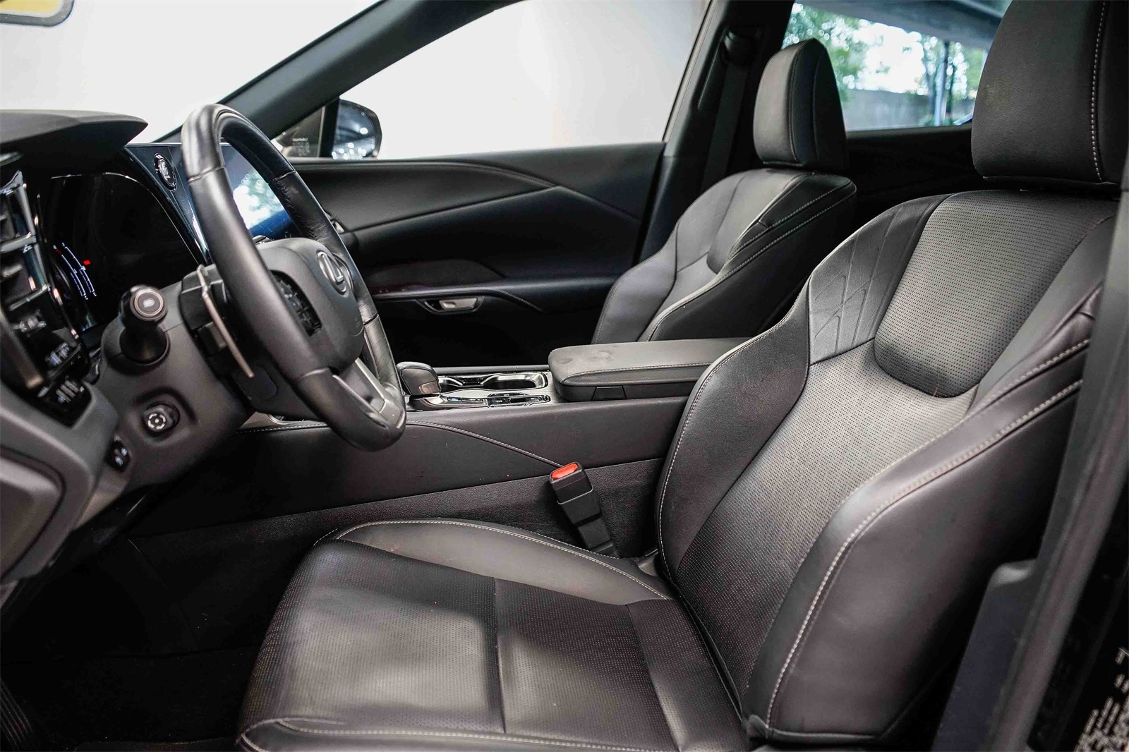 Thumbnail: 2023 Lexus RX - 17