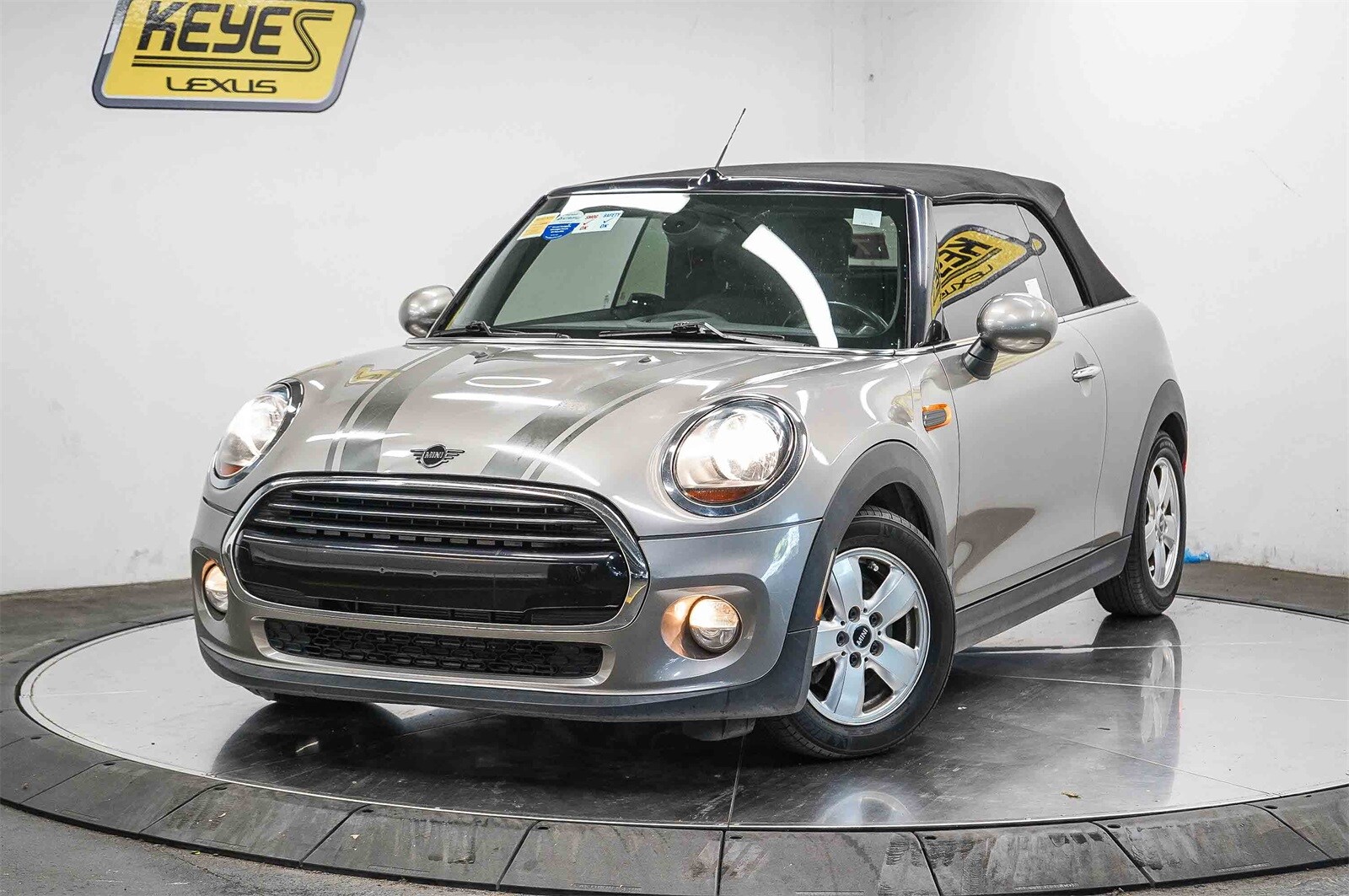 2019 MINI Cooper Convertible  -
                  Van Nuys, CA