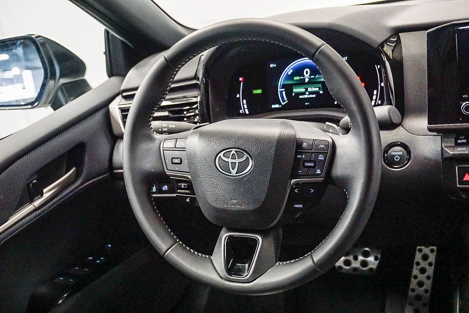 Thumbnail: 2025 Toyota Camry - 16