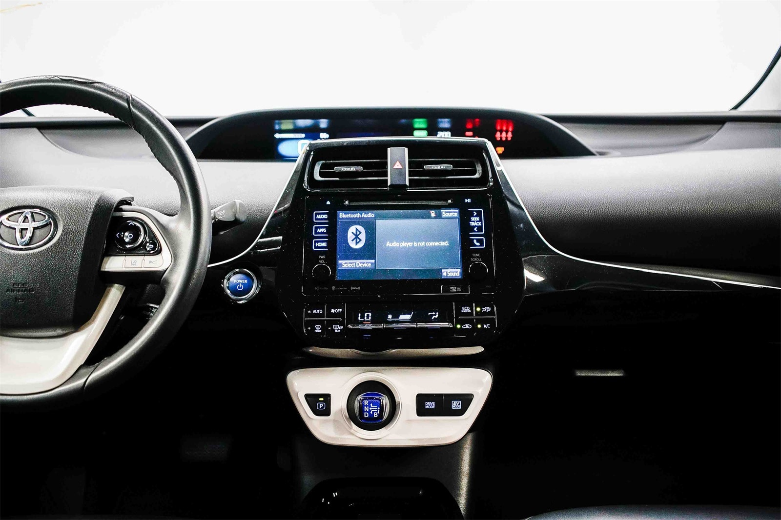 Thumbnail: 2017 Toyota Prius - 12