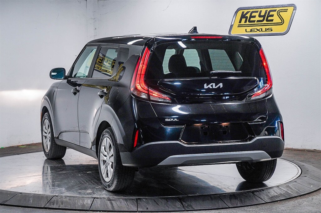 Used 2023 Kia Soul LX Hatchback