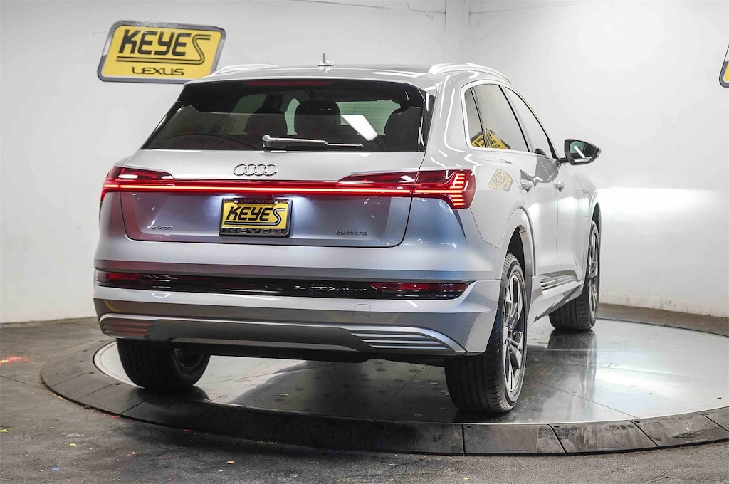 Used 2023 Audi e-tron Premium SUV