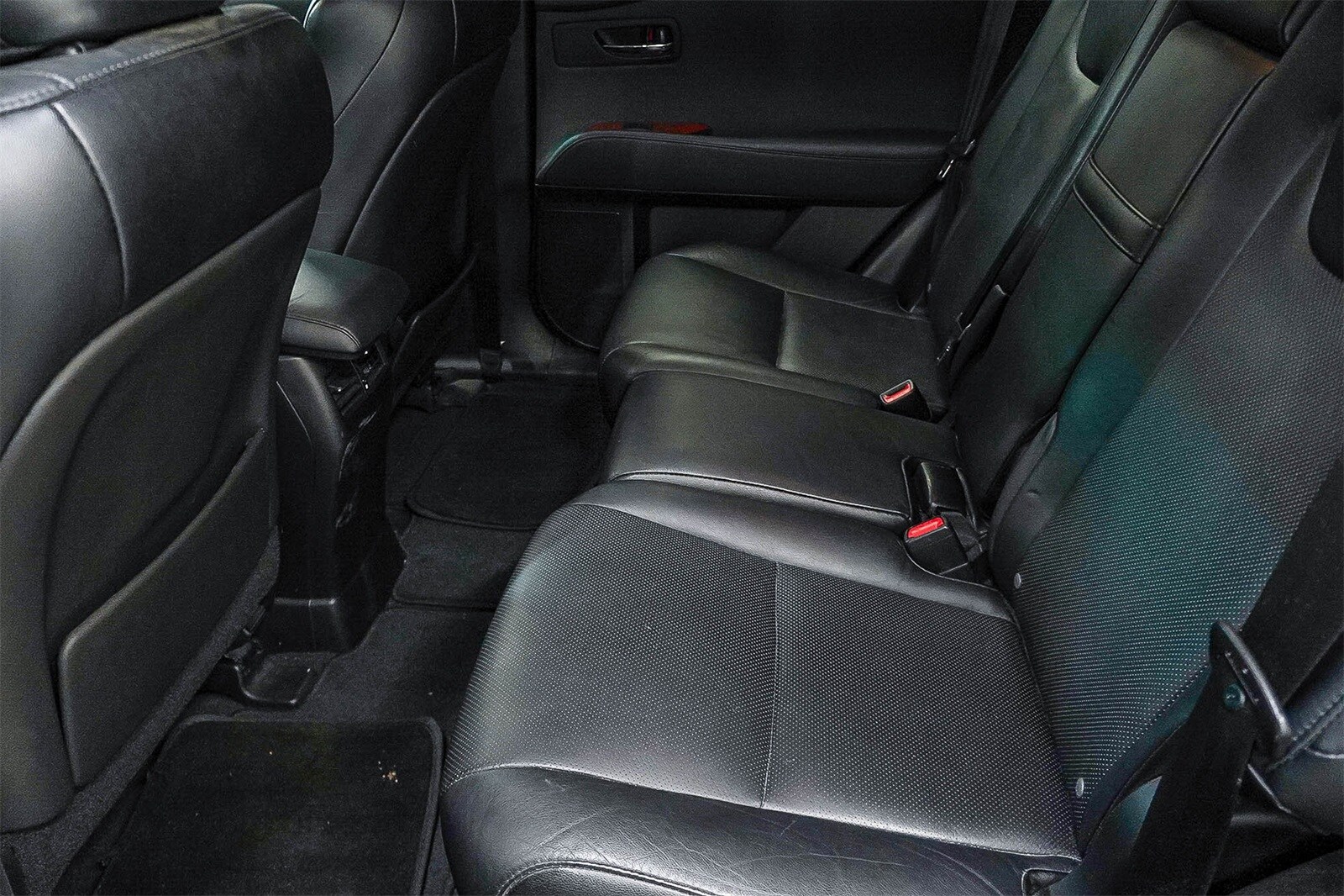 Thumbnail: 2011 Lexus RX - 18