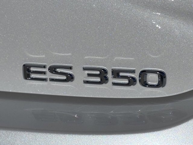 Thumbnail: 2025 Lexus ES - 13