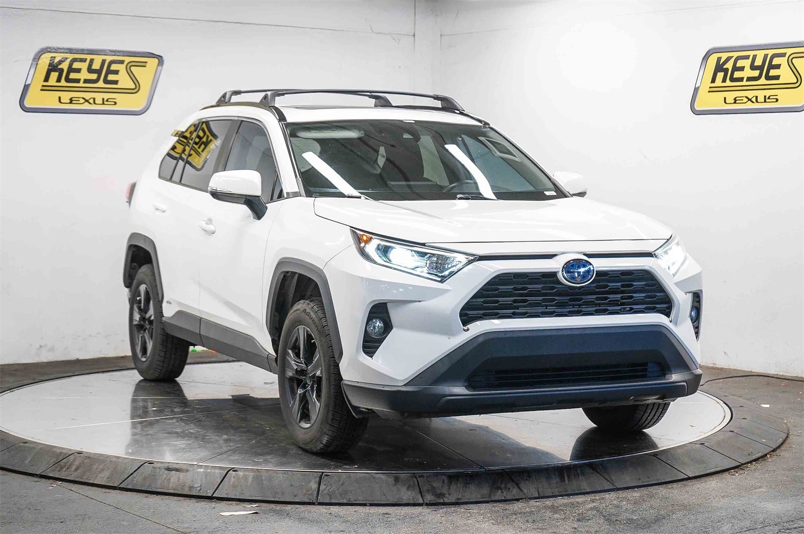 Thumbnail: 2019 Toyota RAV4 - 5
