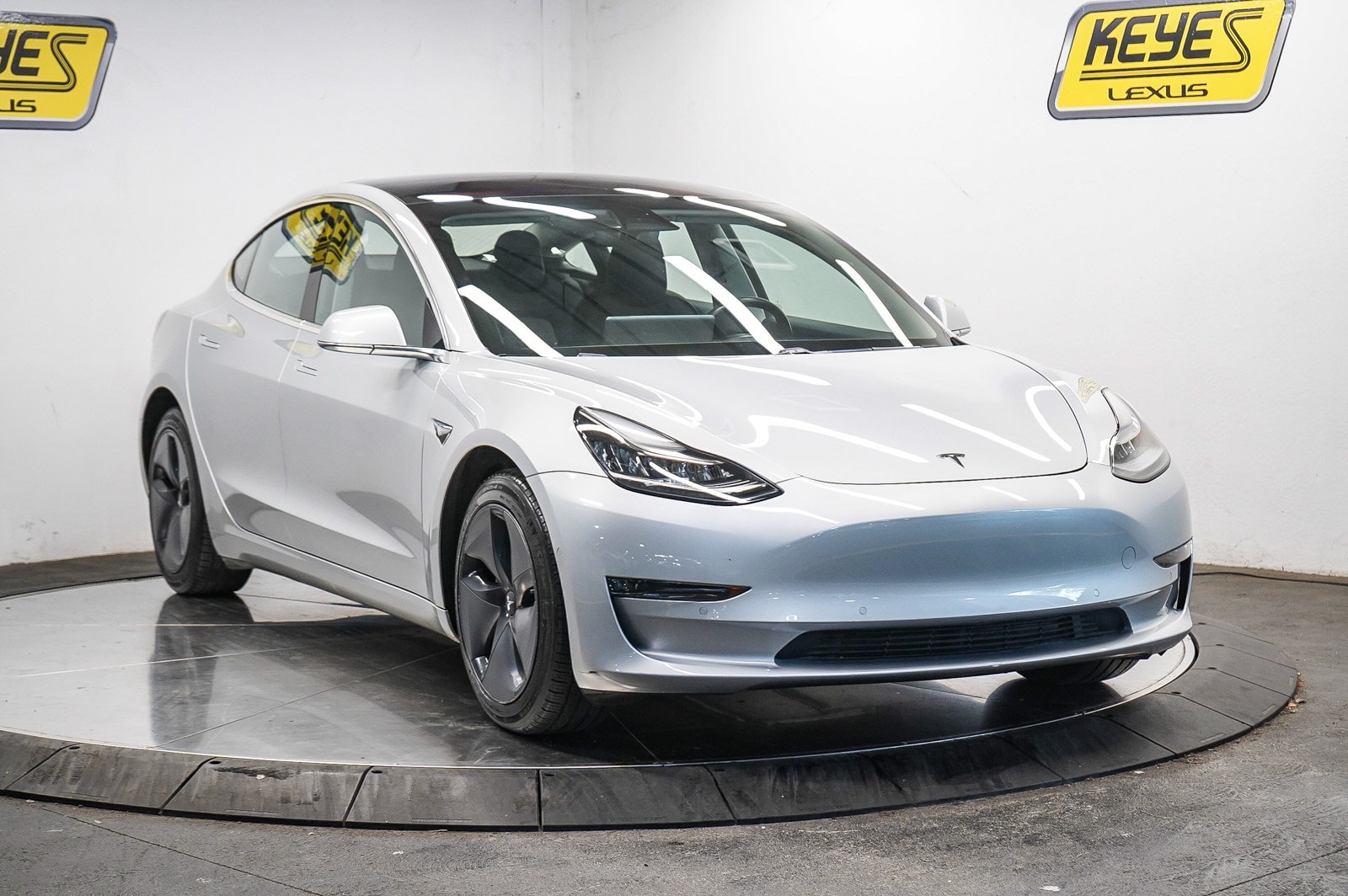 Thumbnail: 2018 Tesla Model 3 - 5