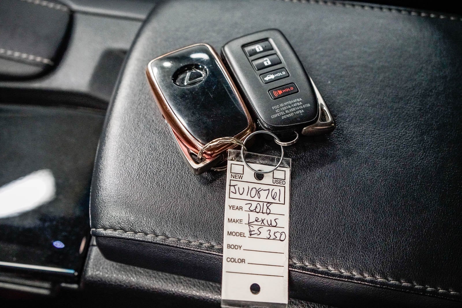 Thumbnail: 2018 Lexus ES - 25