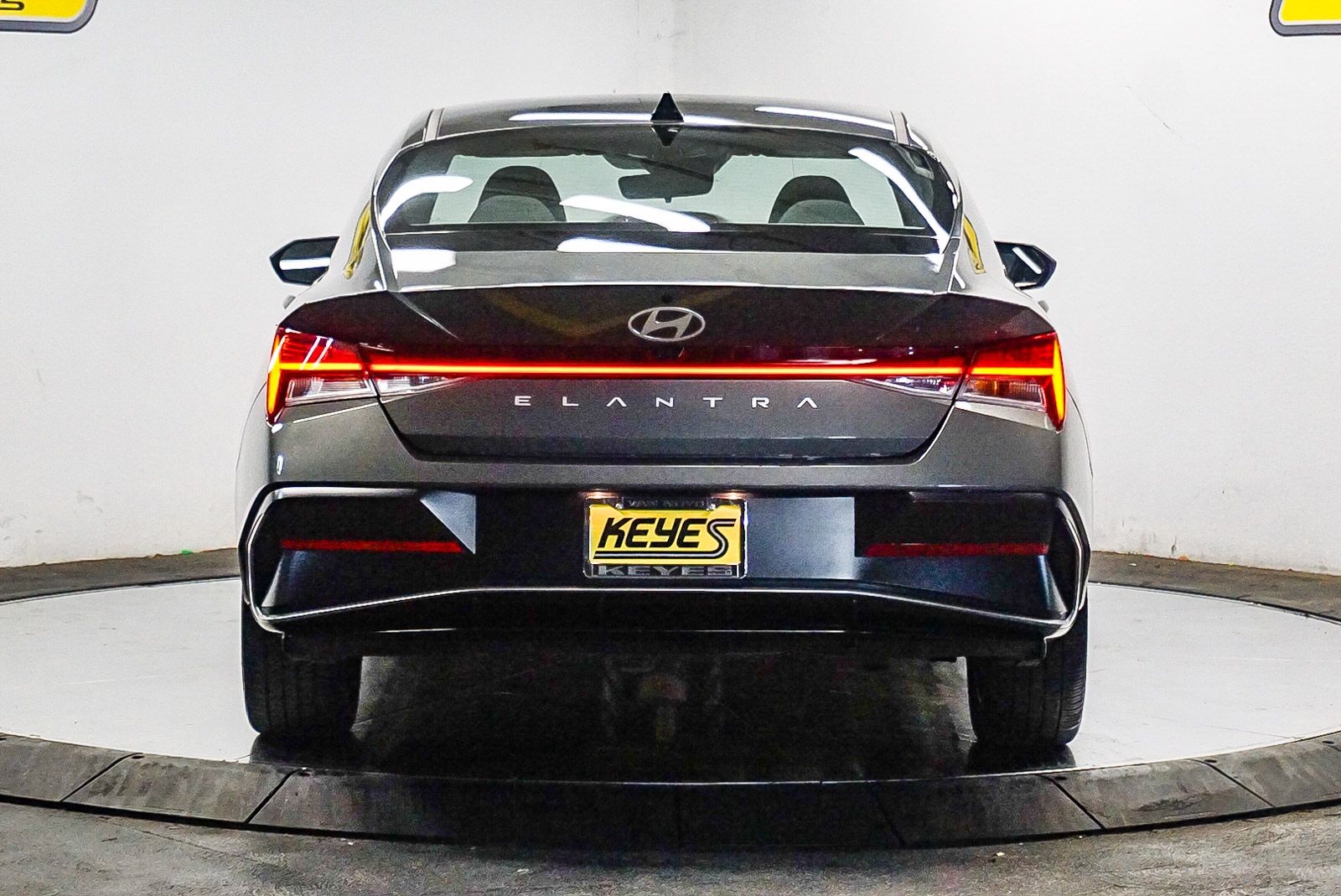 Thumbnail: 2025 Hyundai Elantra - 2