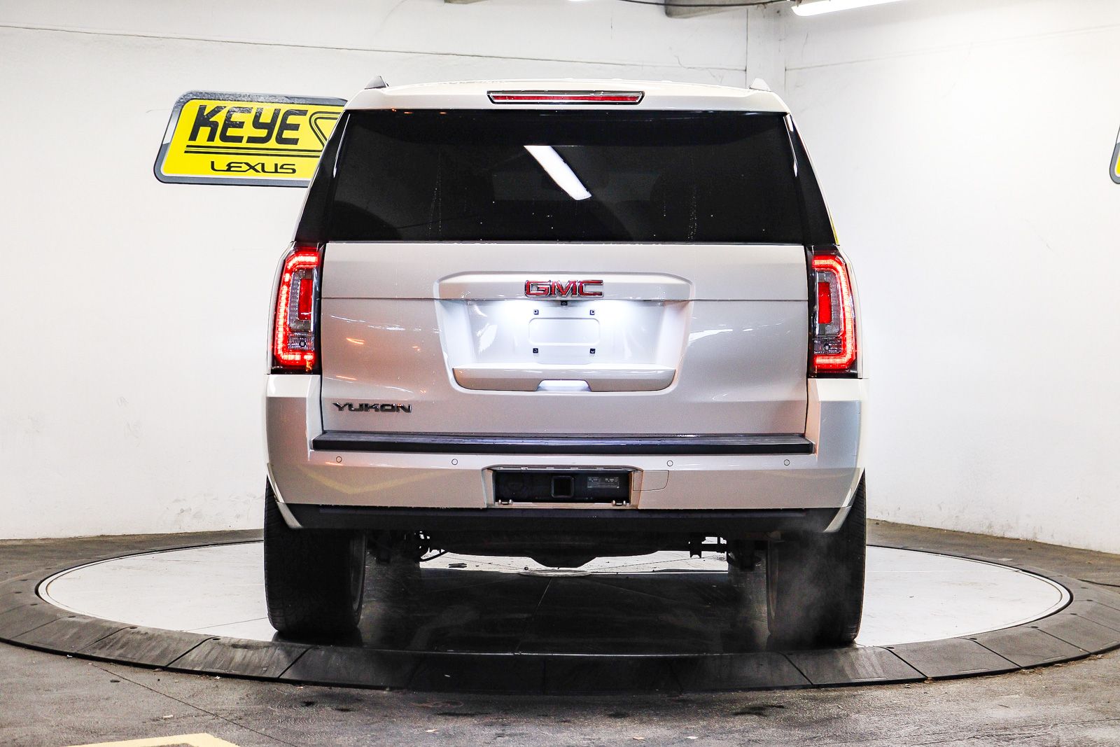 Thumbnail: 2015 GMC Yukon - 3