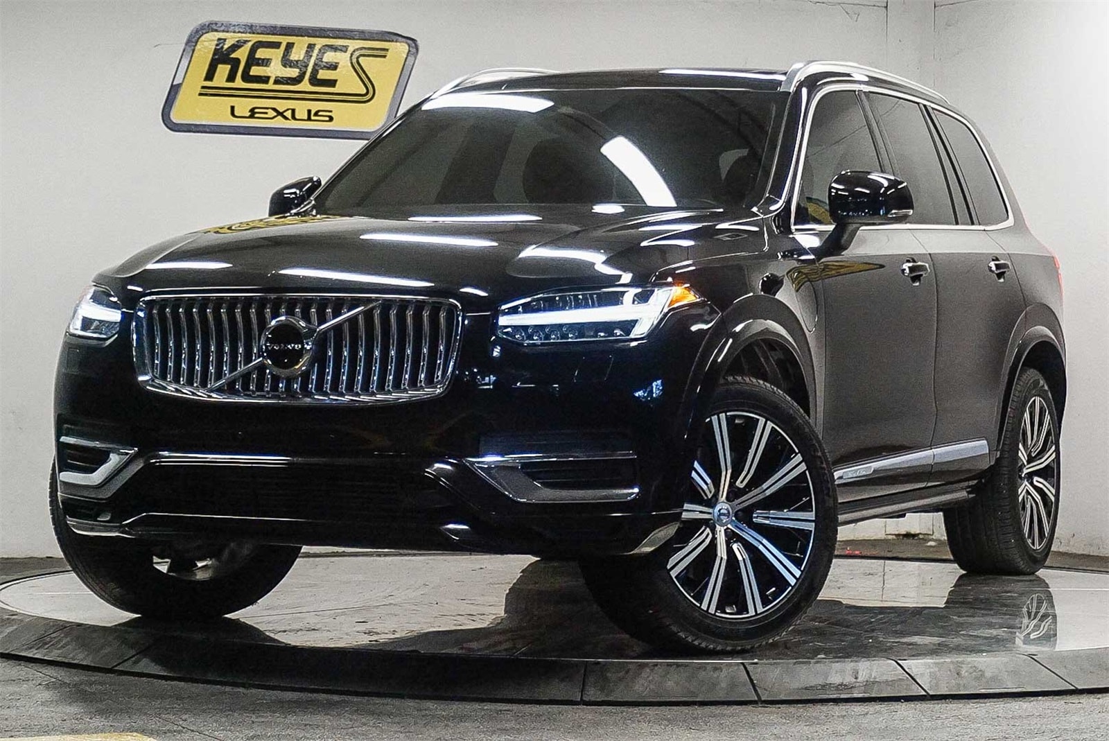 Thumbnail: 2021 Volvo XC90 - 1