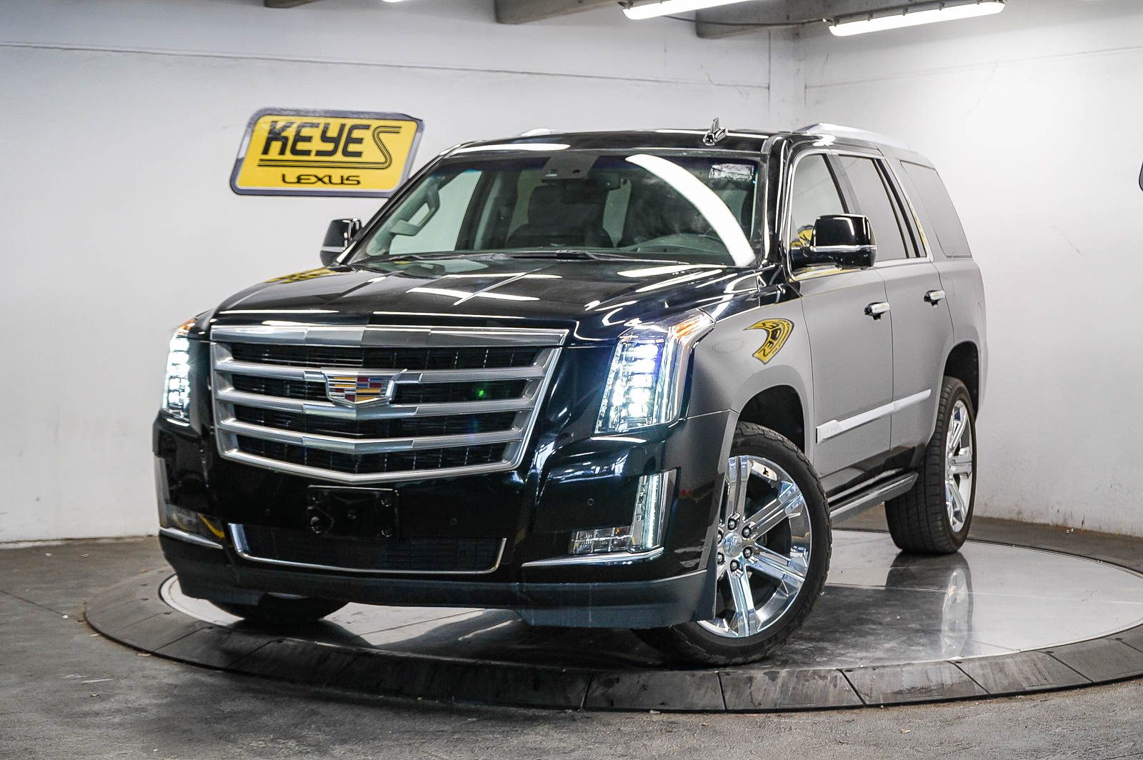 2016 Cadillac Escalade Premium -
                  Van Nuys, CA