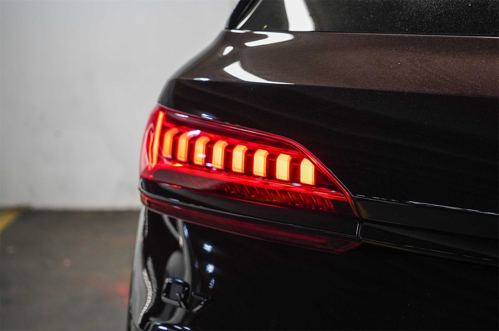 Thumbnail: 2022 Audi Q7 - 11