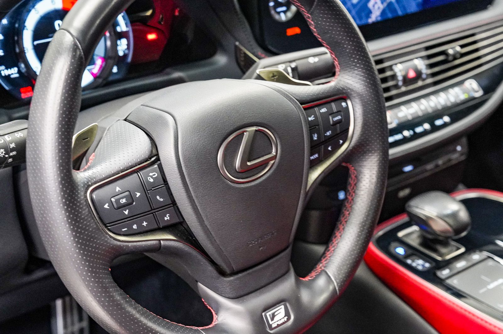 Thumbnail: 2022 Lexus LS - 20