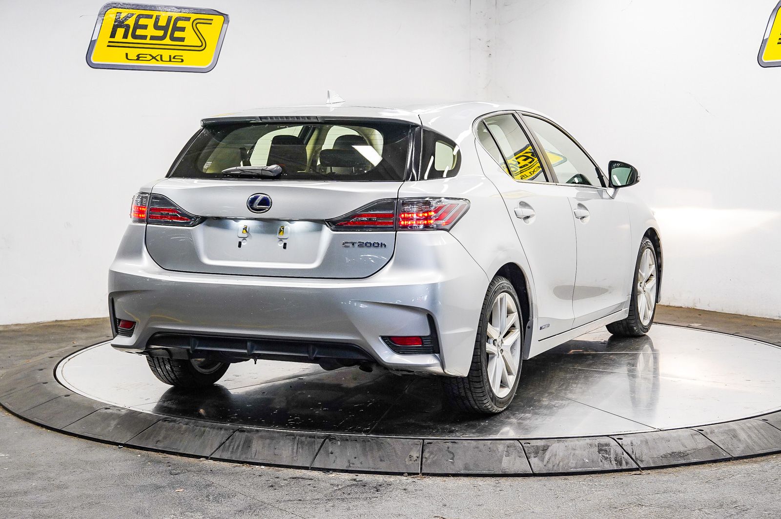 Thumbnail: 2015 Lexus CT - 3