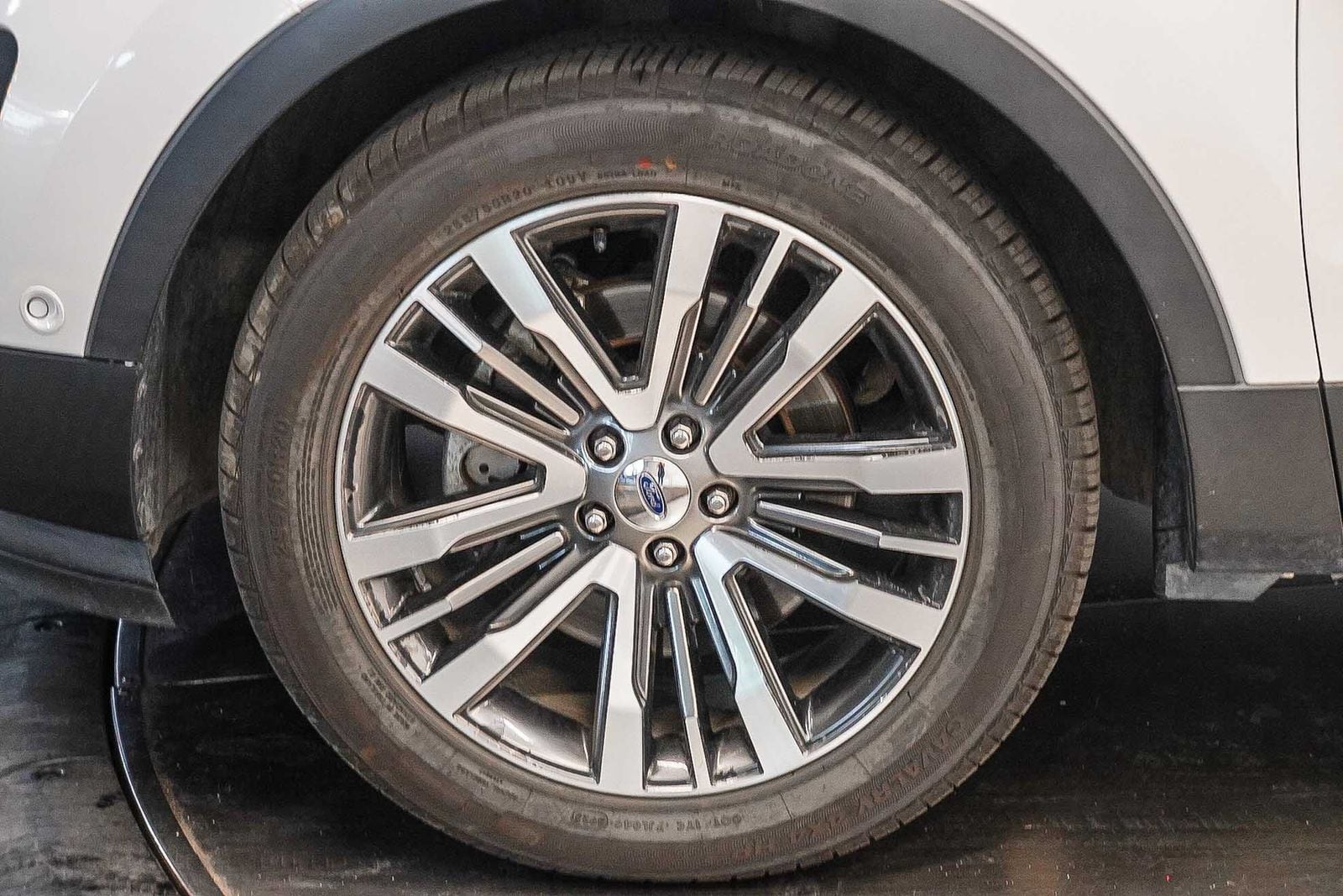 Thumbnail: 2017 Ford Explorer - 11