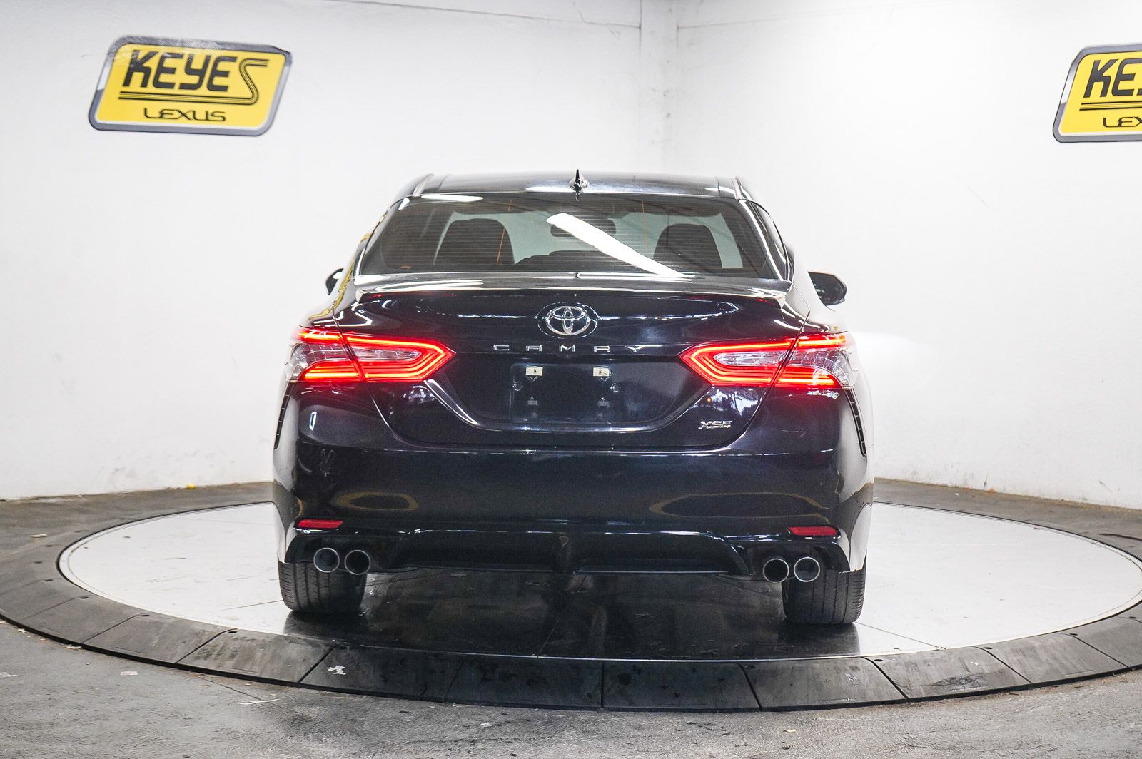 Thumbnail: 2019 Toyota Camry - 3