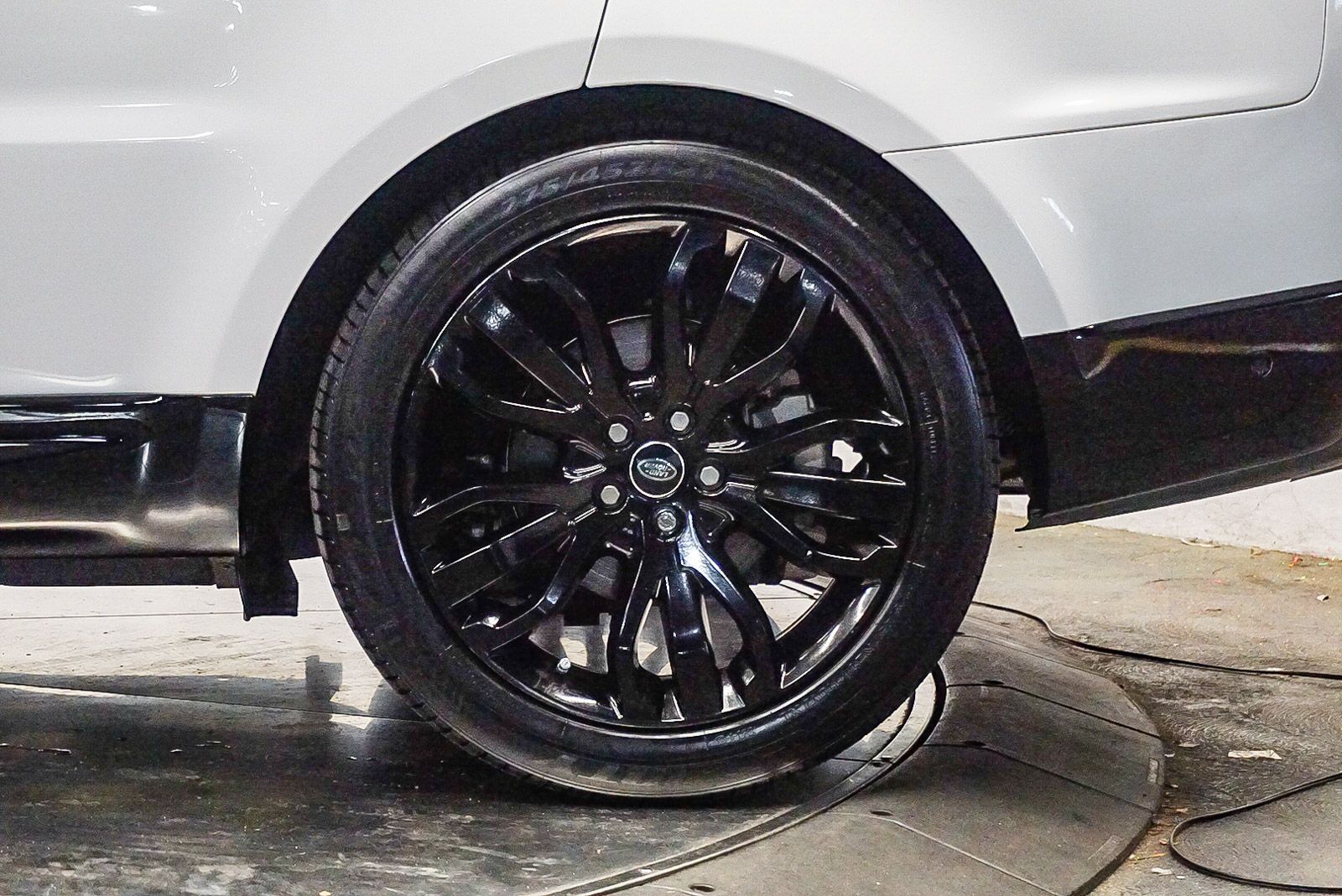 Thumbnail: 2018 Land Rover Range Rover Sport - 10