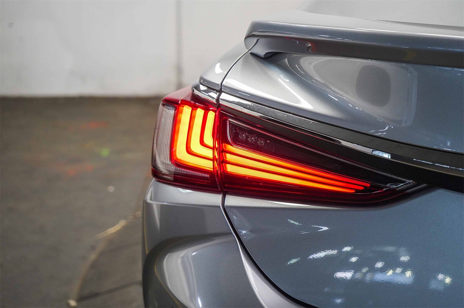 Thumbnail: 2023 Lexus ES - 11