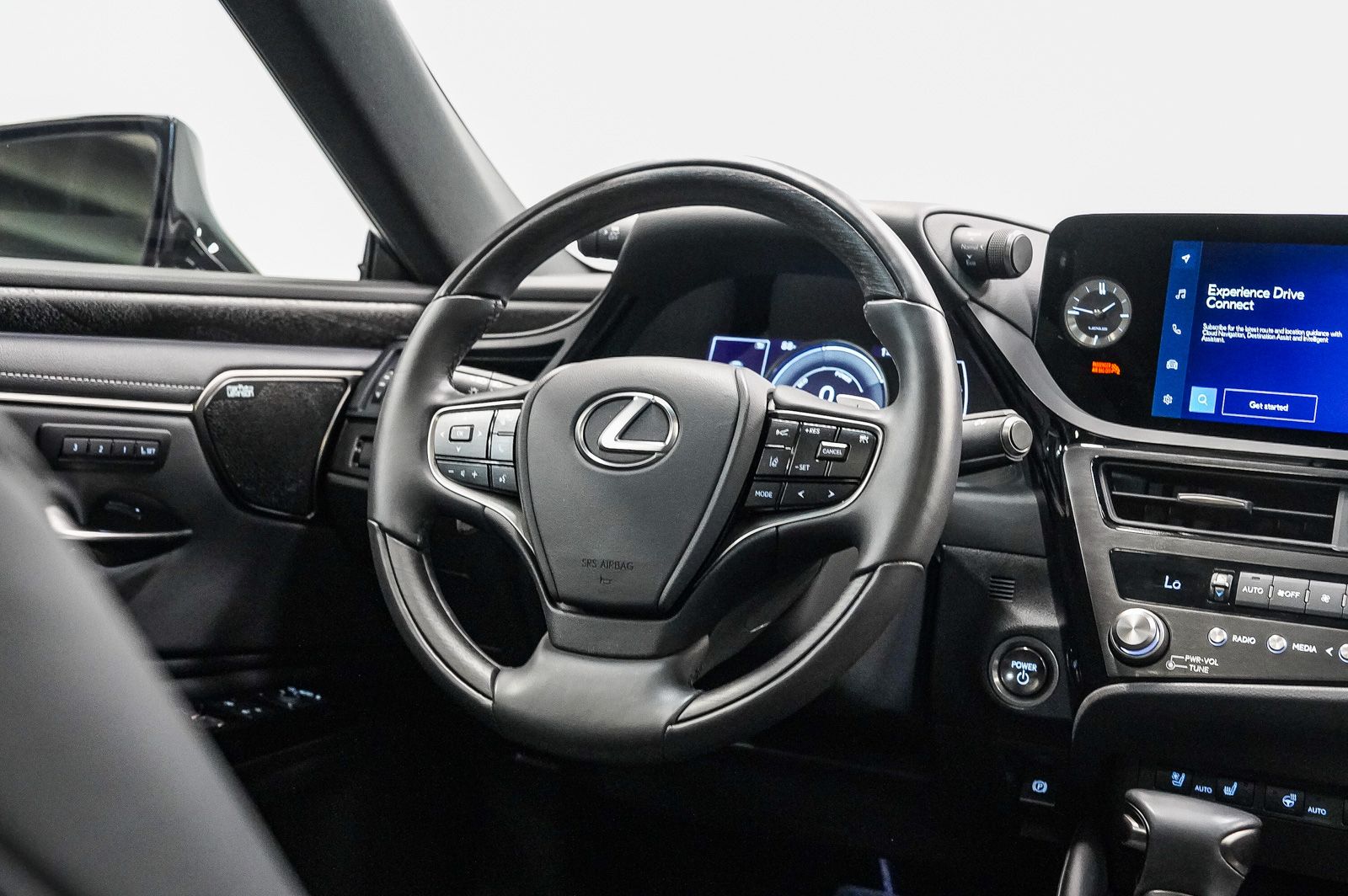 Thumbnail: 2025 Lexus ES - 15