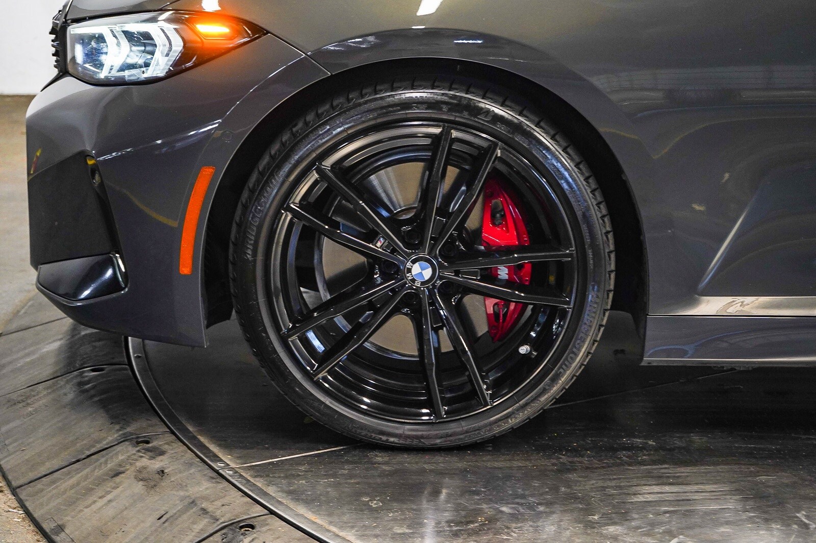 Thumbnail: 2023 BMW 3 Series - 9