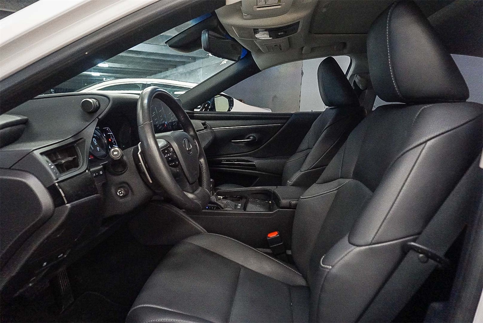 Thumbnail: 2023 Lexus ES - 18