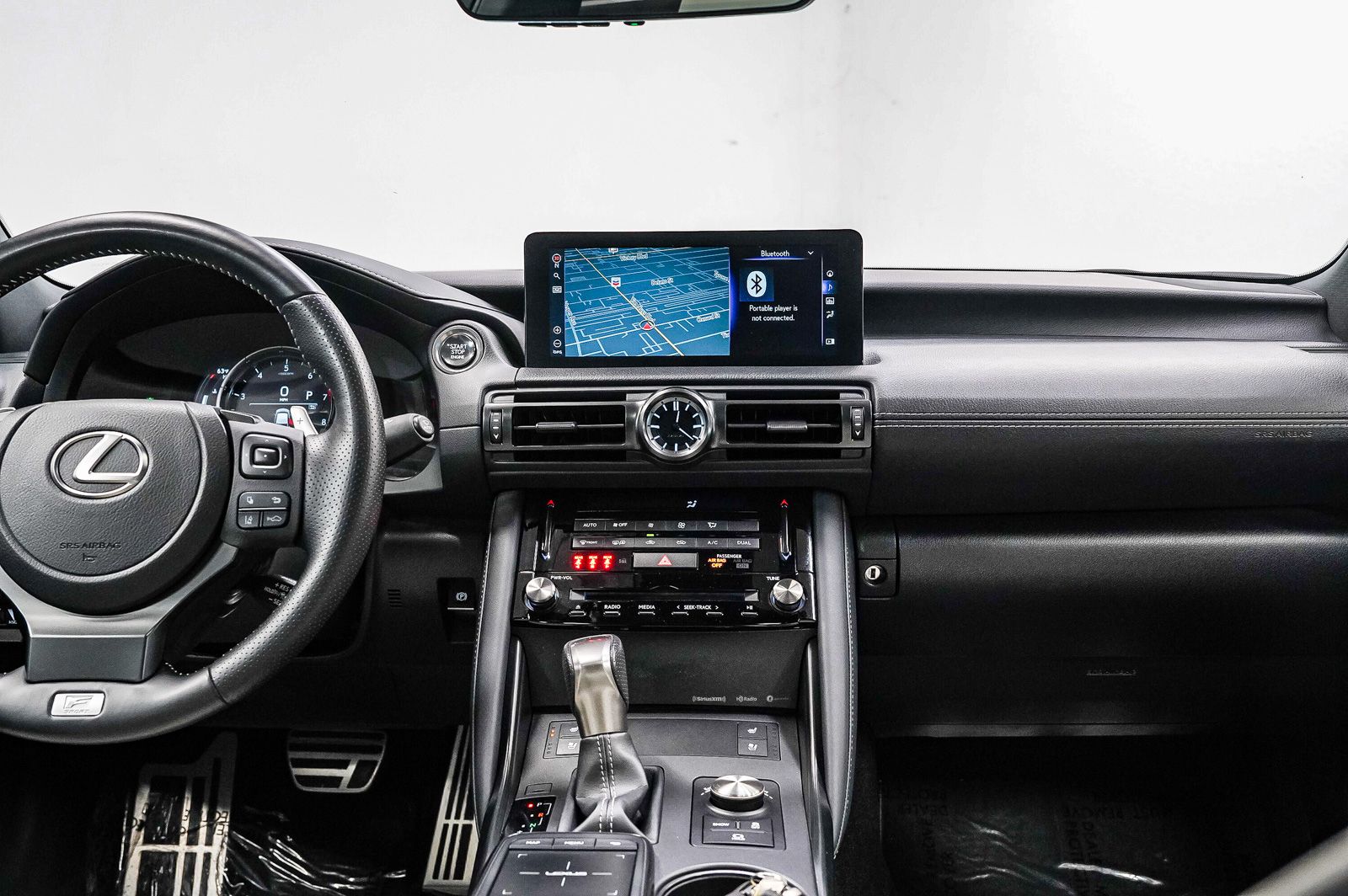 2023 Lexus IS 350 F SPORT - Photo 13