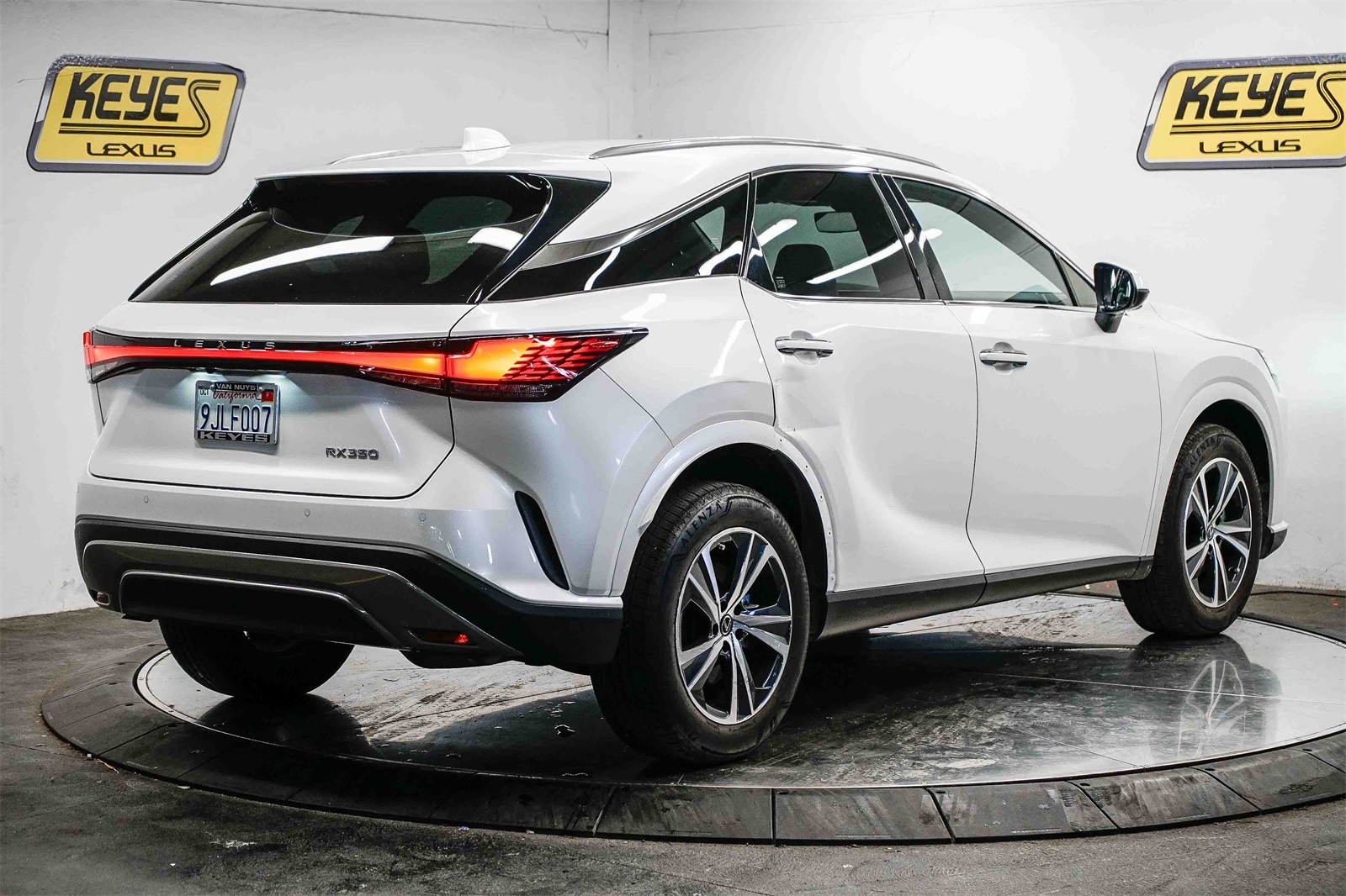 Thumbnail: 2024 Lexus RX - 4