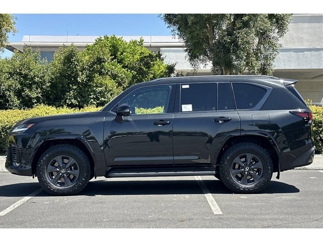 Thumbnail: 2025 Lexus LX - 2