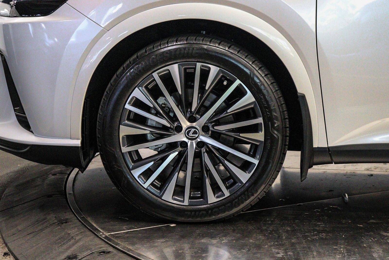 Thumbnail: 2023 Lexus RX - 9
