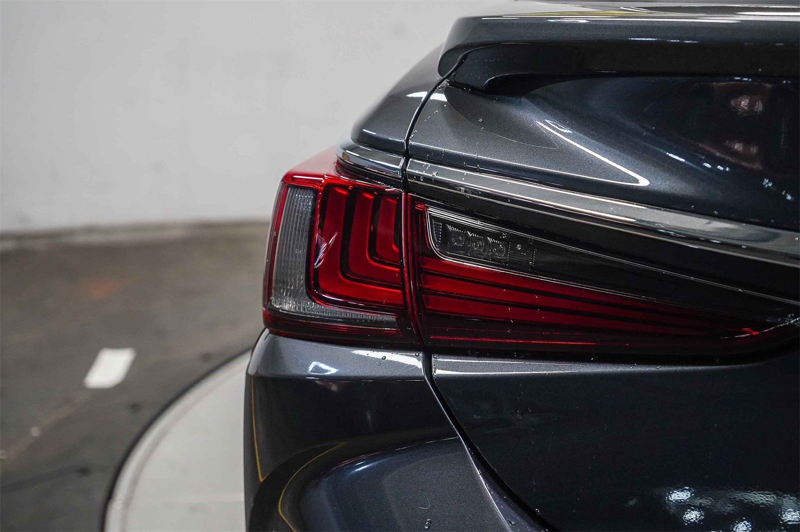 Thumbnail: 2025 Lexus ES - 11