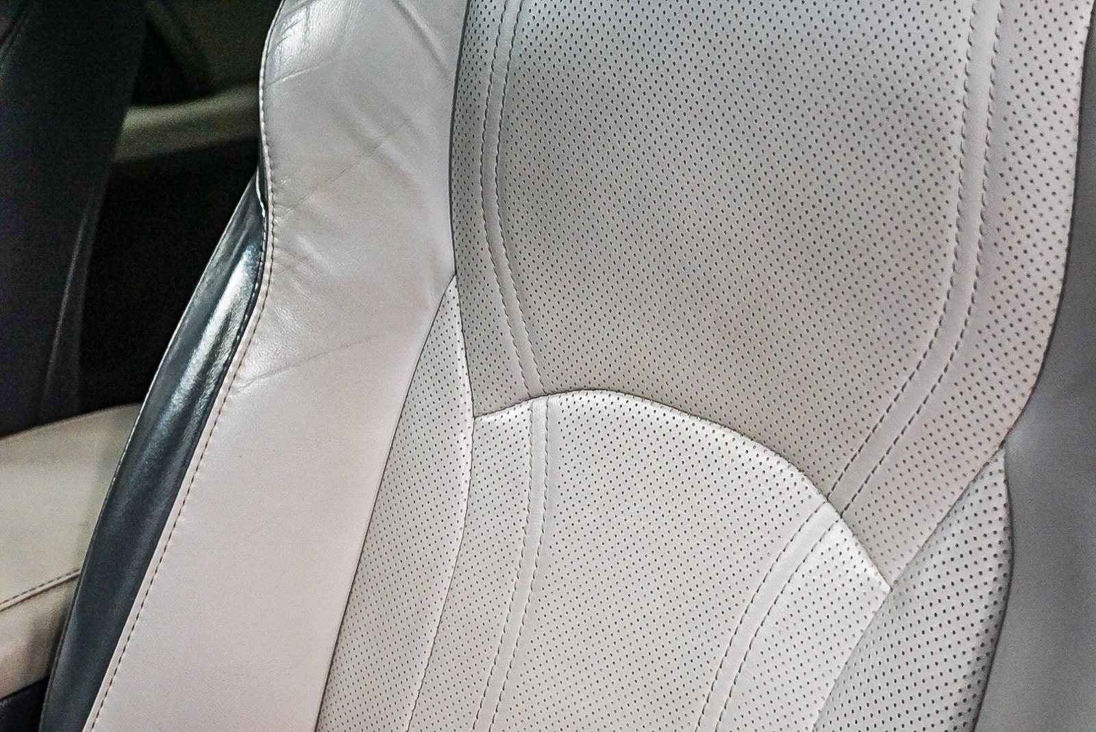 Thumbnail: 2018 Lexus RX - 26