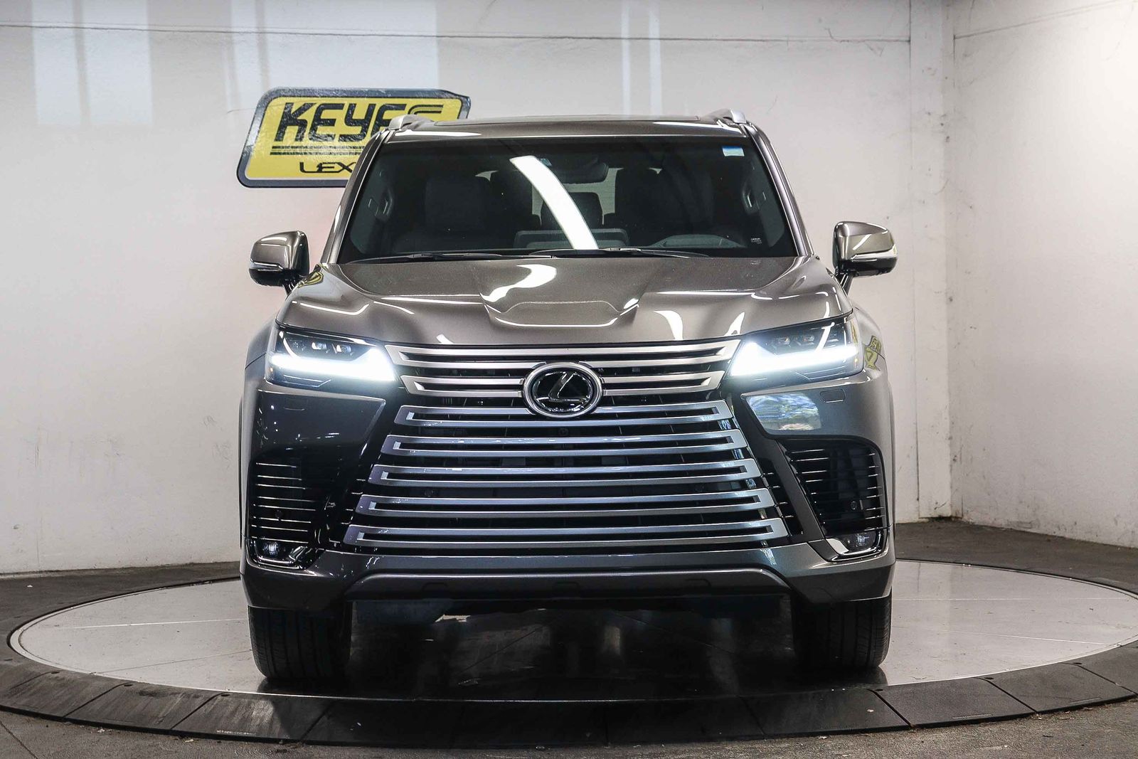 Thumbnail: 2024 Lexus LX - 6
