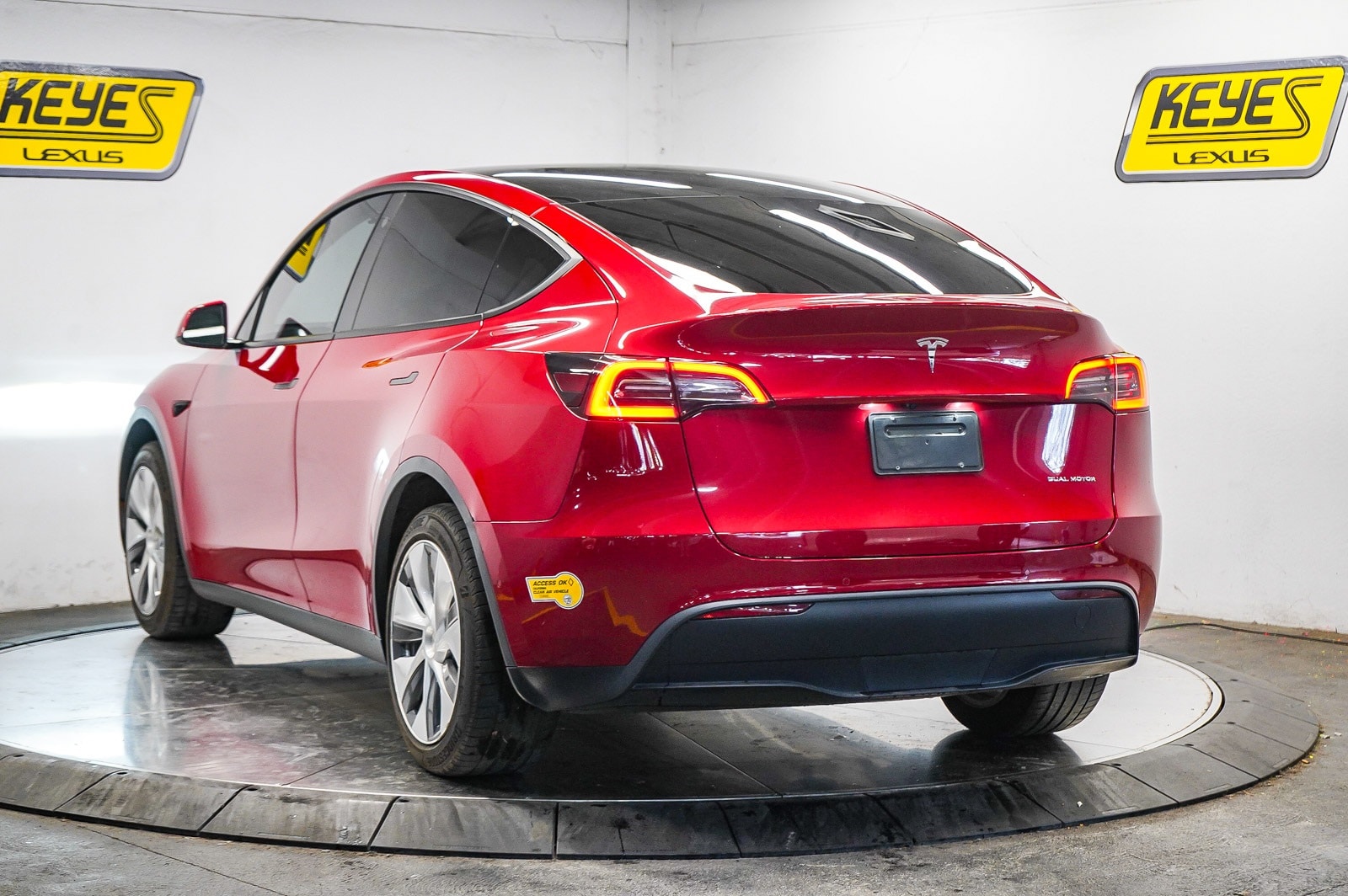 Used 2022 Tesla Model Y Long Range with VIN 7SAYGDEEXNF537495 for sale in Kansas City
