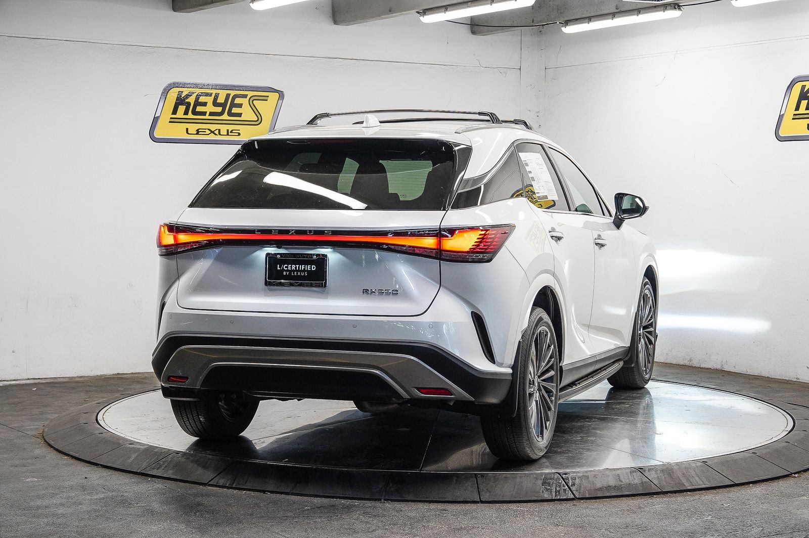 Thumbnail: 2024 Lexus RX - 4