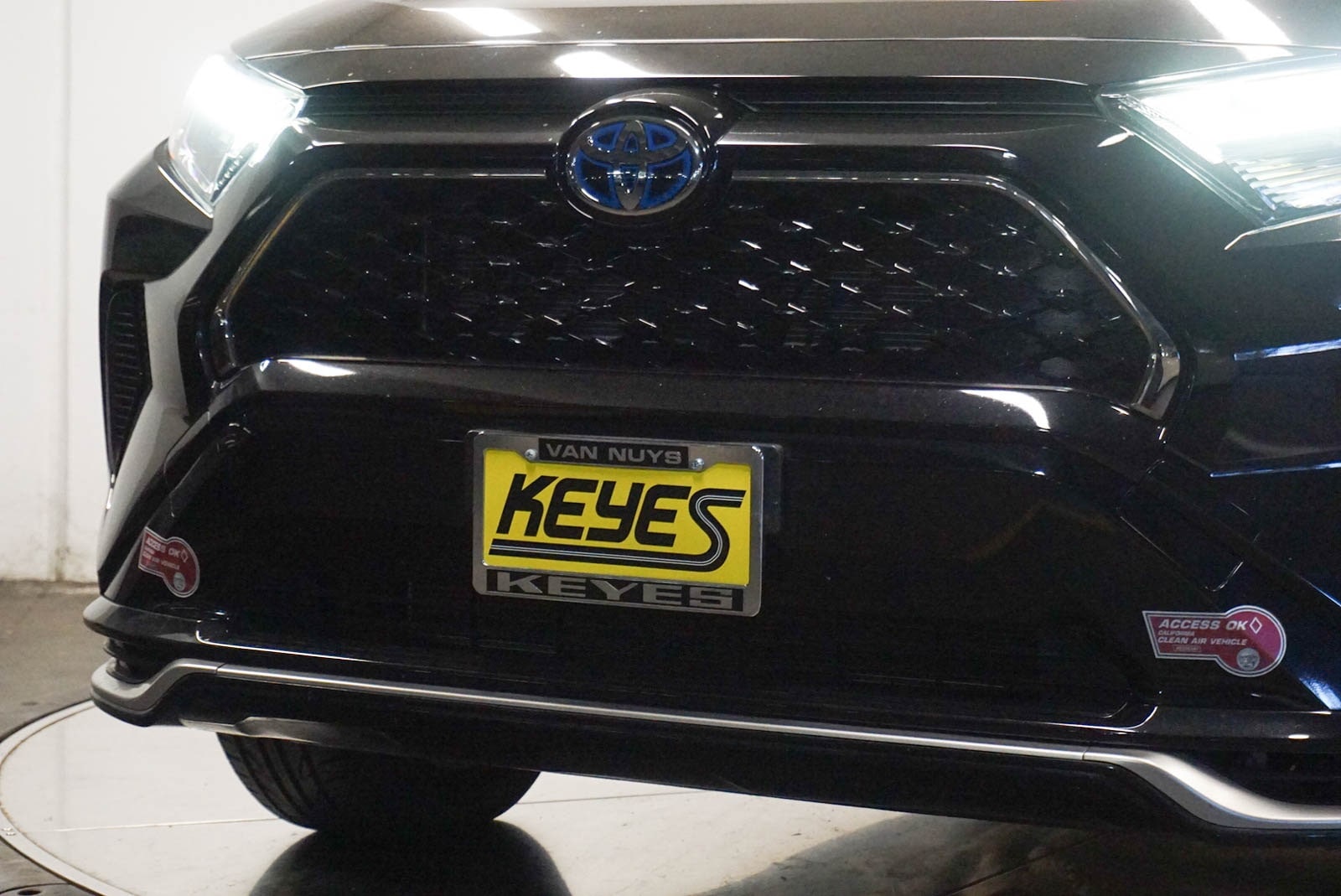 Thumbnail: 2024 Toyota RAV4 - 8