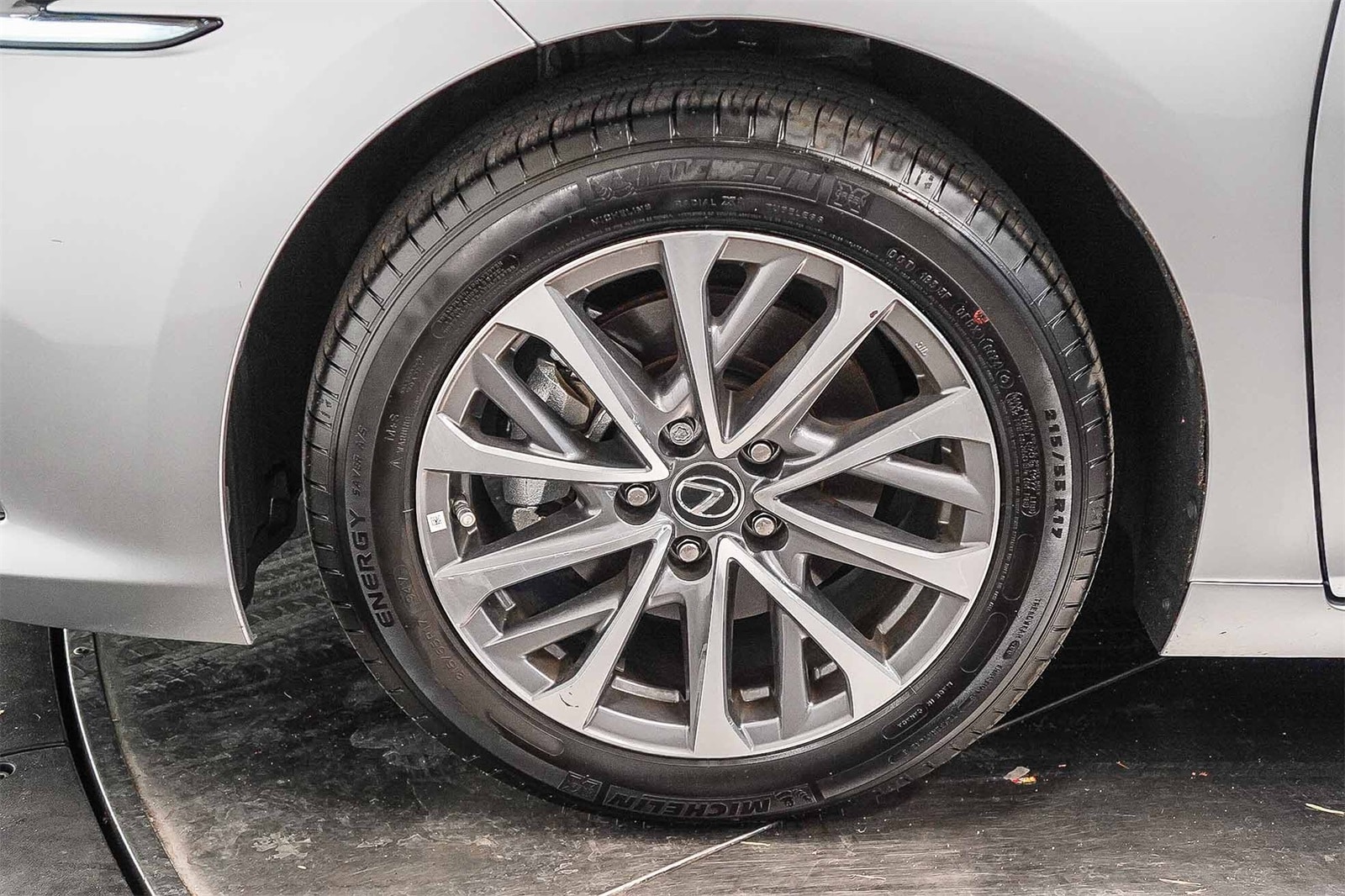 Thumbnail: 2025 Lexus ES - 10