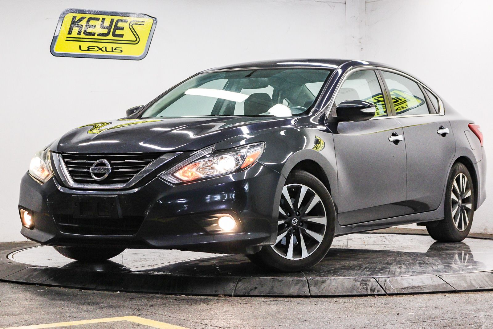 2018 Nissan Altima SL -
                  Van Nuys, CA