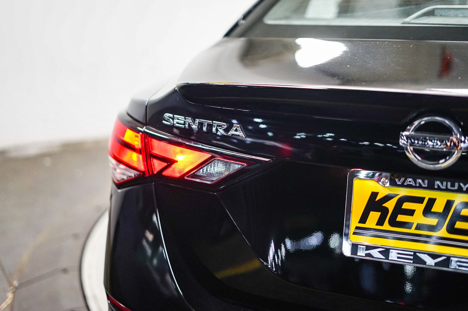 Thumbnail: 2023 Nissan Sentra - 10