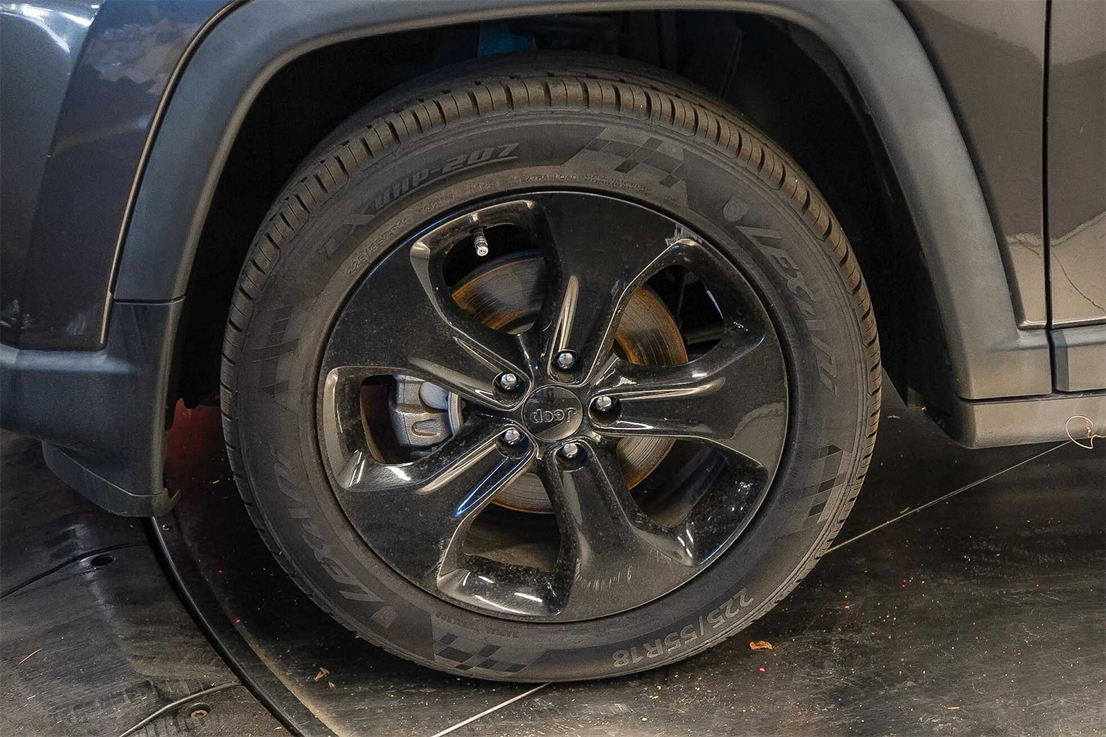 Thumbnail: 2020 Jeep Compass - 11