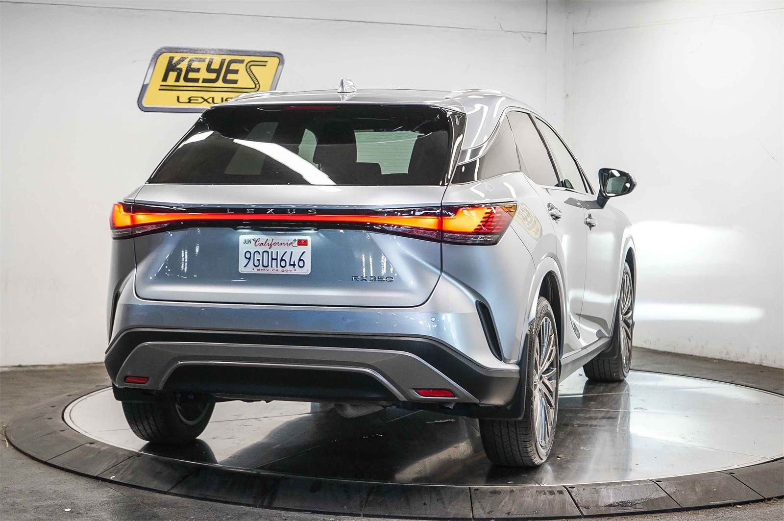 Thumbnail: 2023 Lexus RX - 4