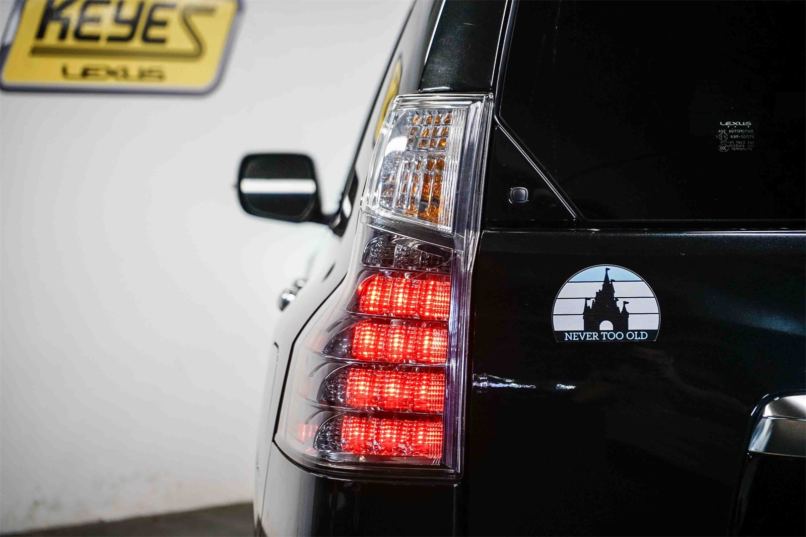Thumbnail: 2023 Lexus GX - 9